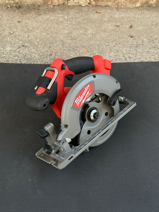 Milwaukee M18 CCS55