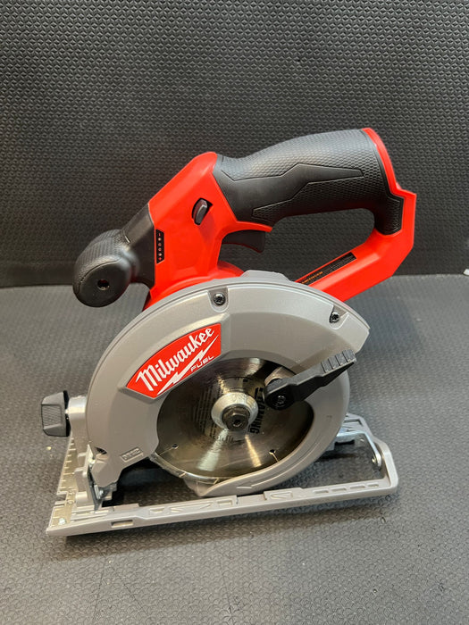 Sega Circolare Milwaukee M12 CCS44-0