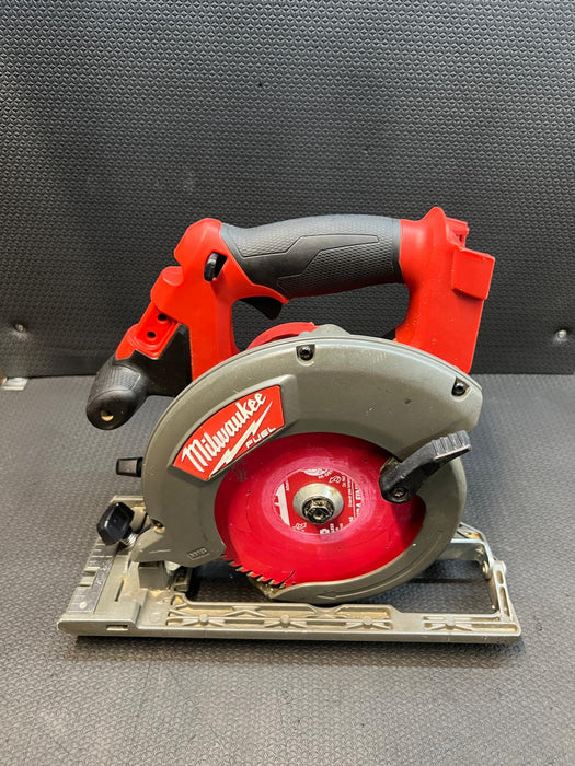 Milwaukee M18 CCS55